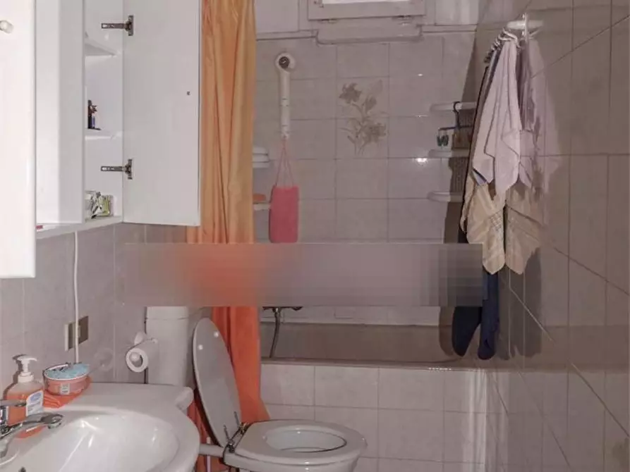 Immagine 7 di Appartamento in vendita  in Viale Valganna  56 a Varese