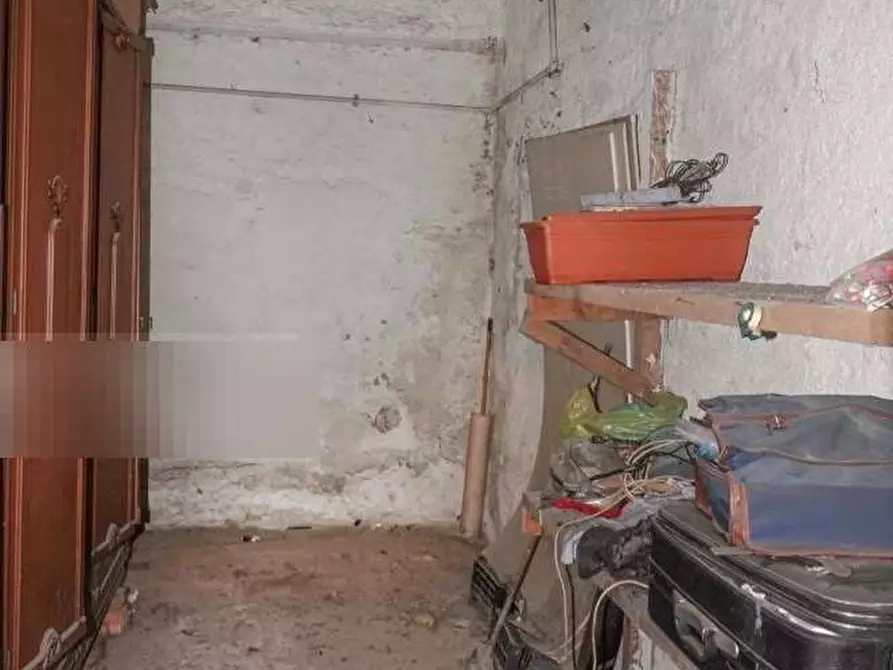 Immagine 17 di Appartamento in vendita  in Viale Valganna  56 a Varese