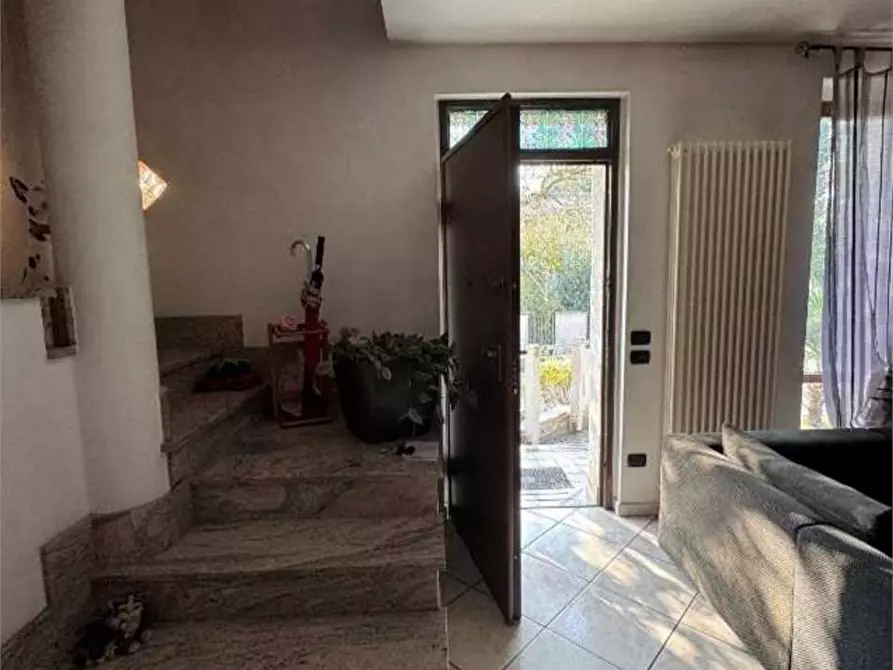 Immagine 7 di Appartamento in vendita  in Via pisa  67 a Marnate