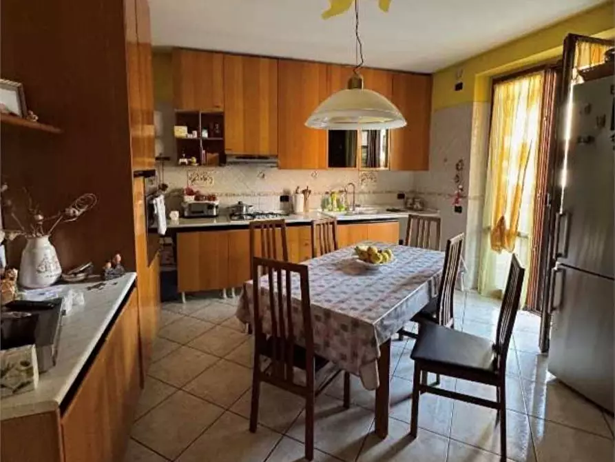 Immagine 9 di Appartamento in vendita  in Via pisa  67 a Marnate