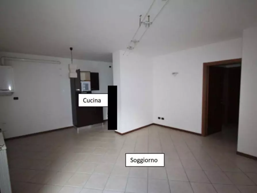 Immagine 5 di Appartamento in vendita  in Via Roma  10 a Binago