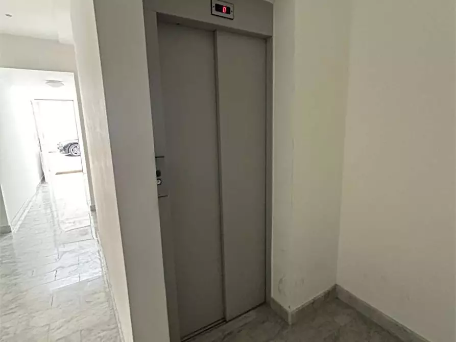 Immagine 7 di Appartamento in vendita  in Via Lamarmora a San Remo