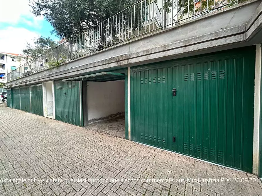 Immagine 9 di Appartamento in vendita  in Via Lamarmora a San Remo