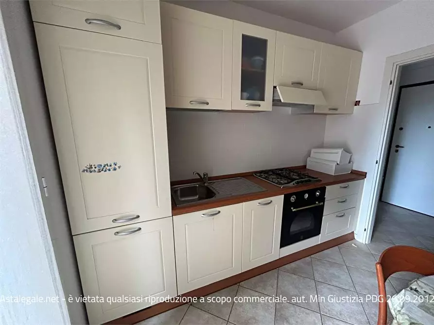 Immagine 10 di Appartamento in vendita  in Via Lamarmora a San Remo