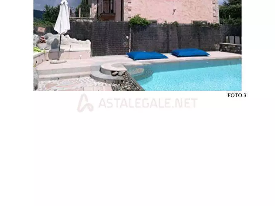 Immagine 9 di Casa indipendente in vendita  in Via Seuta snc SNC a Diano Castello