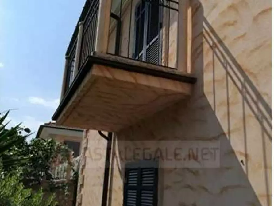 Immagine 10 di Casa indipendente in vendita  in Via Seuta snc SNC a Diano Castello