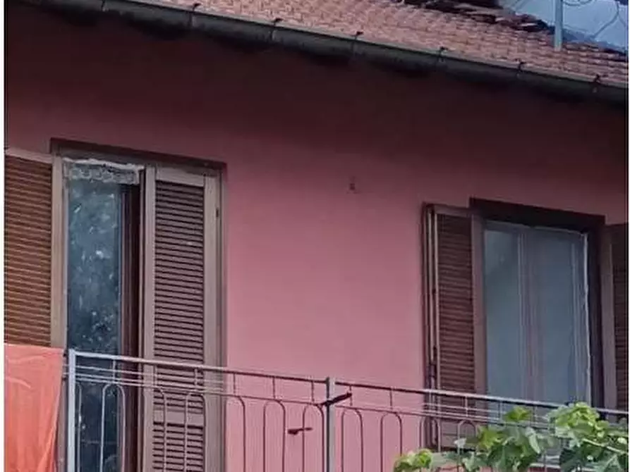 Immagine 3 di Appartamento in vendita  in Via CAVOUR a Brebbia