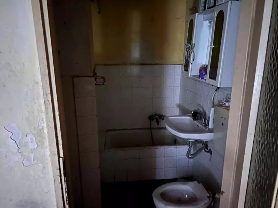 Immagine 4 di Appartamento in vendita  in Via VIGNOLA  2 a Somma Lombardo