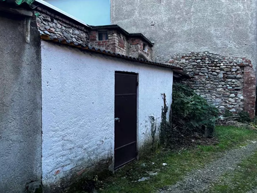 Immagine 7 di Appartamento in vendita  in Via VIGNOLA  2 a Somma Lombardo