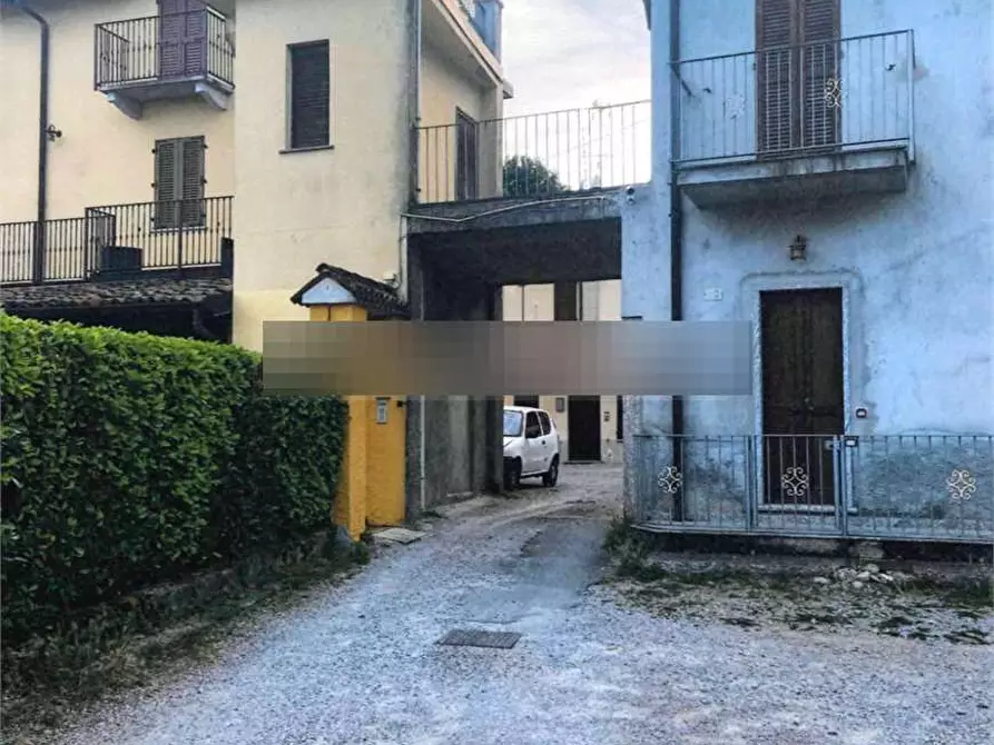 Immagine 1 di Appartamento in vendita  in Via Per Saruggia a Albavilla
