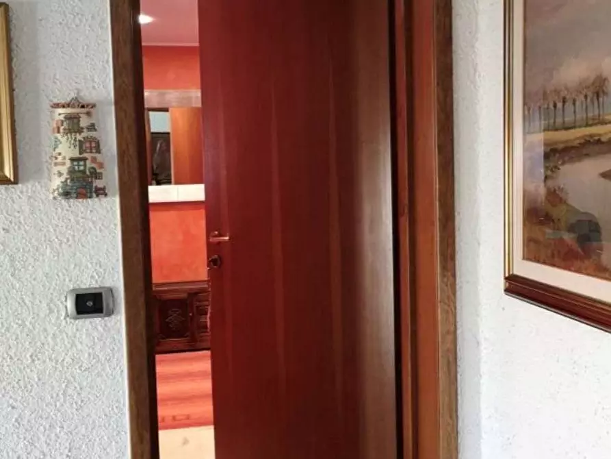 Immagine 2 di Villetta a schiera in vendita  a Limbiate