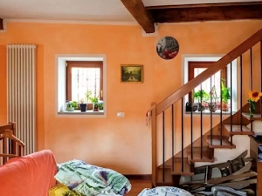Immagine 4 di Casa indipendente in vendita  in Vicolo del Portico  6 a Arona