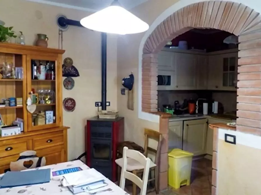 Immagine 19 di Casa indipendente in vendita  in Vicolo del Portico  6 a Arona