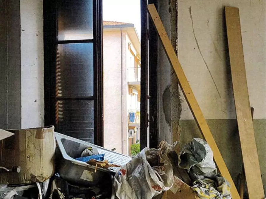 Immagine 10 di Appartamento in vendita  a Cantù