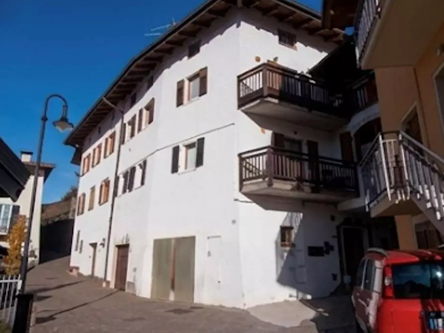 Immagine 2 di Appartamento in vendita  in Frazione Valternigo, via del Torchio 17 a Giovo