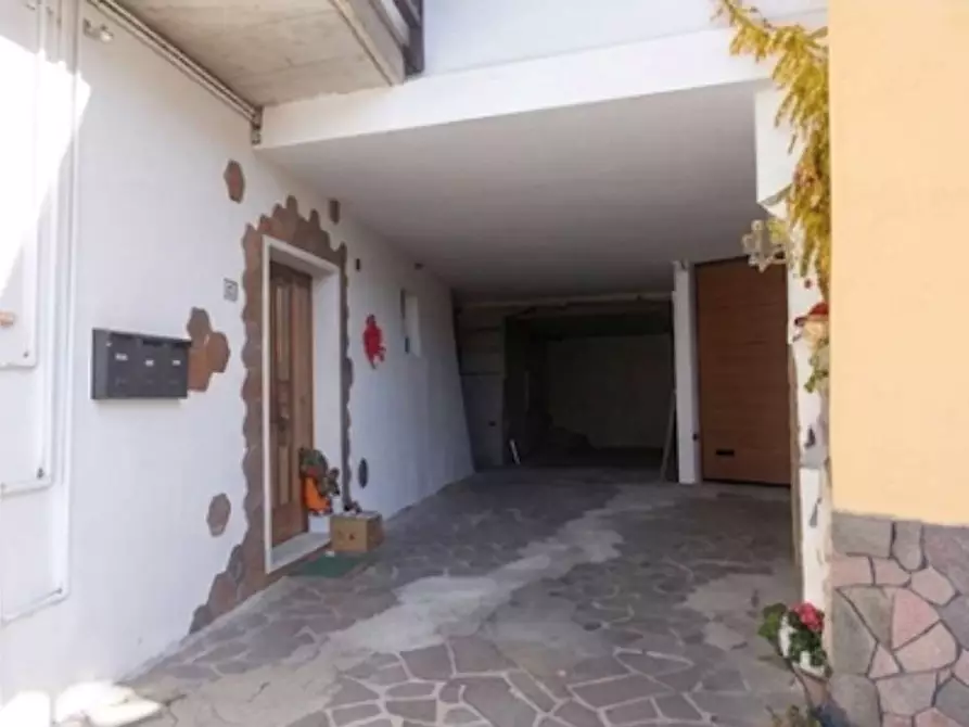 Immagine 5 di Appartamento in vendita  in Frazione Valternigo, via del Torchio 17 a Giovo