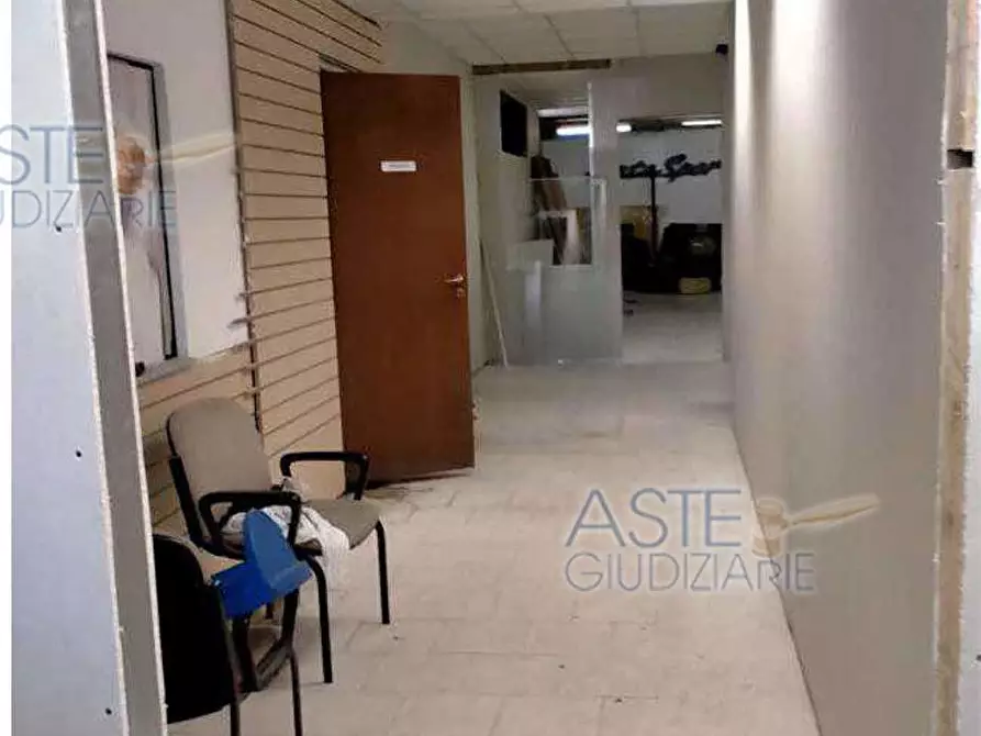 Immagine 6 di Laboratorio in vendita  in Via clivio 10 a Gemonio