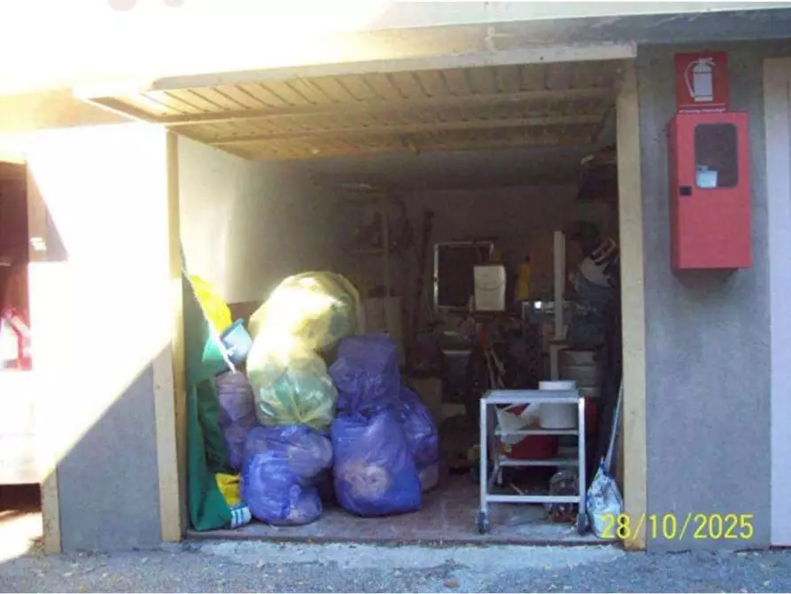 Immagine 12 di Appartamento in vendita  in Via Valcuvia 21 a Cittiglio
