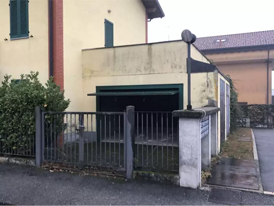 Immagine 4 di Appartamento in vendita  in Via Genova  117/1 a Mercallo