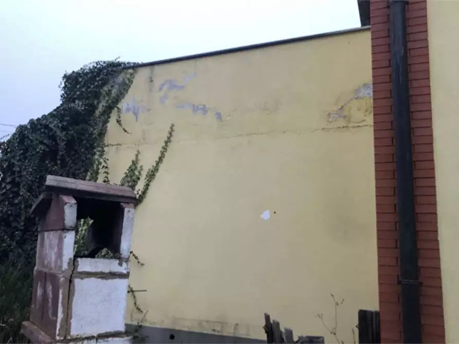 Immagine 6 di Appartamento in vendita  in Via Genova  117/1 a Mercallo