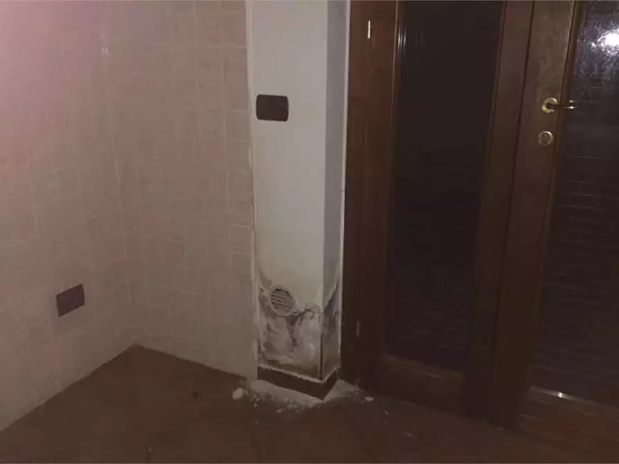 Immagine 10 di Appartamento in vendita  in Via Genova  117/1 a Mercallo