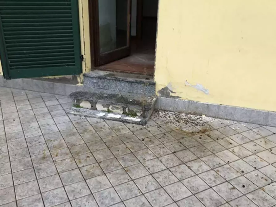 Immagine 22 di Appartamento in vendita  in Via Genova  117/1 a Mercallo