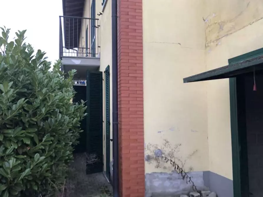 Immagine 28 di Appartamento in vendita  in Via Genova  117/1 a Mercallo