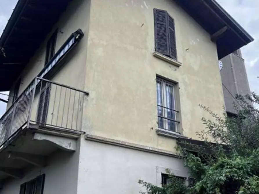 Immagine 4 di Appartamento in vendita  in Via della chiesa  10 a Luino