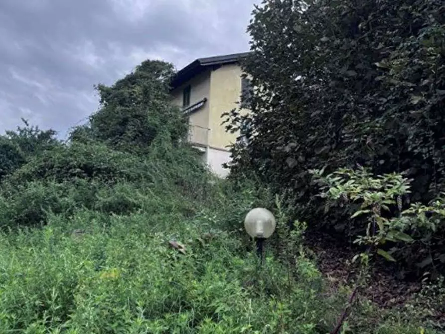 Immagine 10 di Appartamento in vendita  in Via della chiesa  10 a Luino
