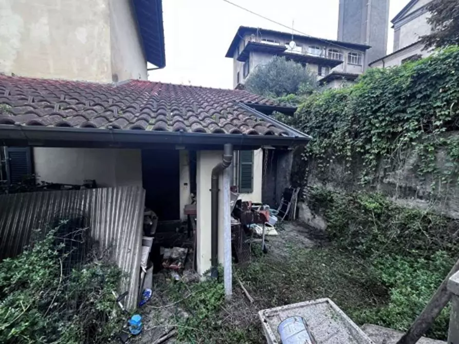 Immagine 16 di Appartamento in vendita  in Via della chiesa  10 a Luino