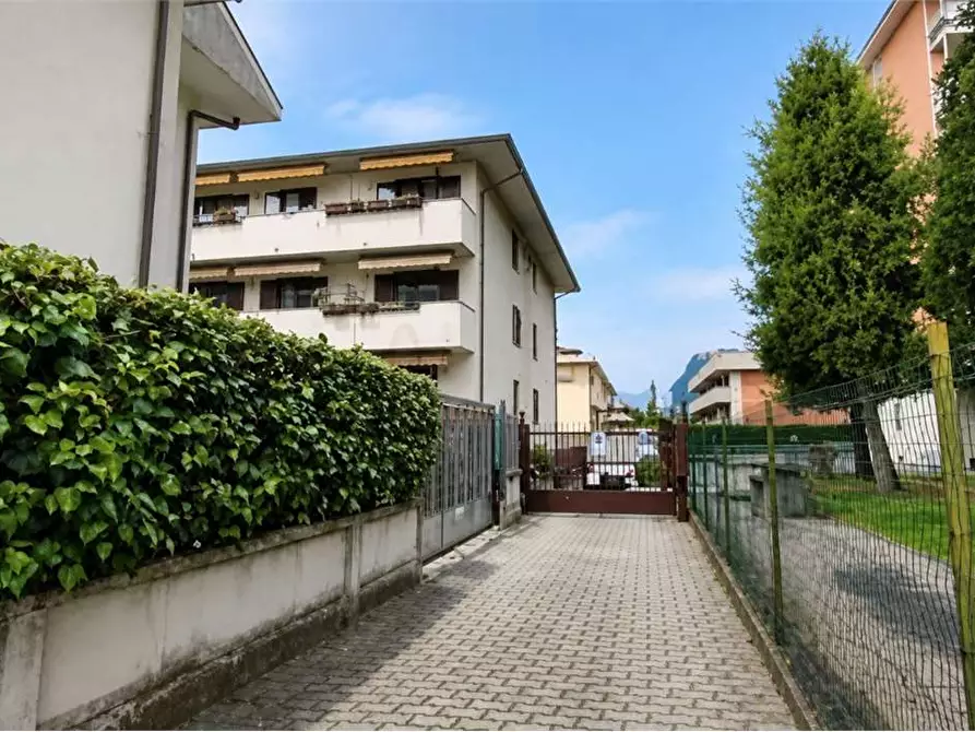 Immagine 1 di Appartamento in vendita  in Via Contardo Ferrini 71 bis a Busto Arsizio