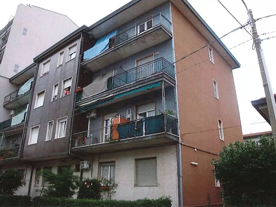 Immagine 2 di Appartamento in vendita  in Via Niccolò Machiavelli 19 a Limbiate