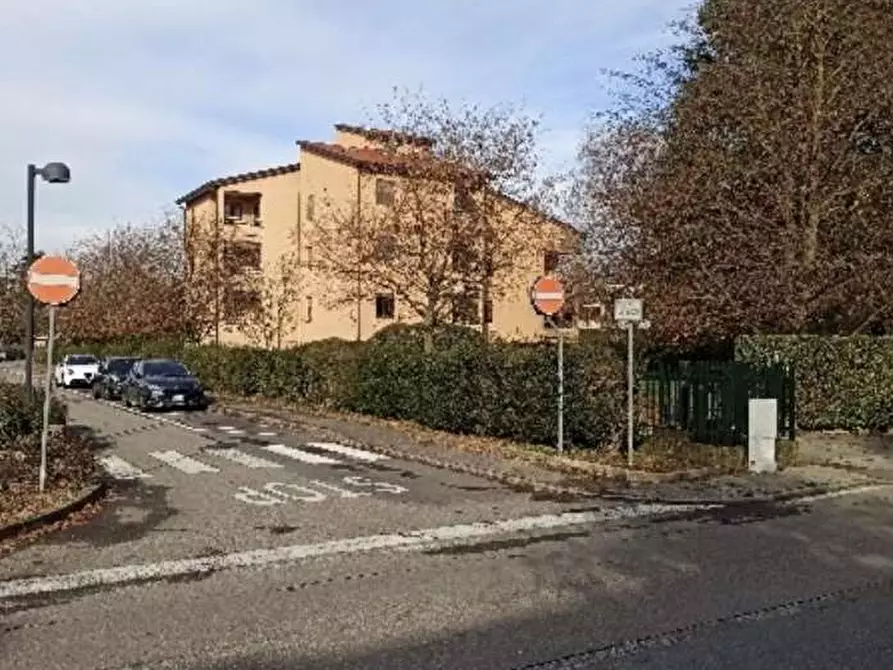 Immagine 2 di Appartamento in vendita  in Via Calabria 7/9 a Arcore