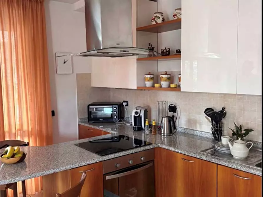 Immagine 15 di Appartamento in vendita  in Corso XXV Aprile1945  72 a Luino