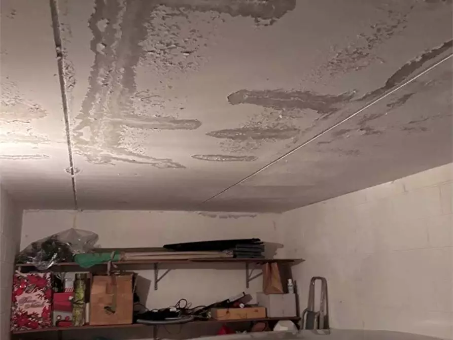 Immagine 18 di Appartamento in vendita  in Corso XXV Aprile1945  72 a Luino