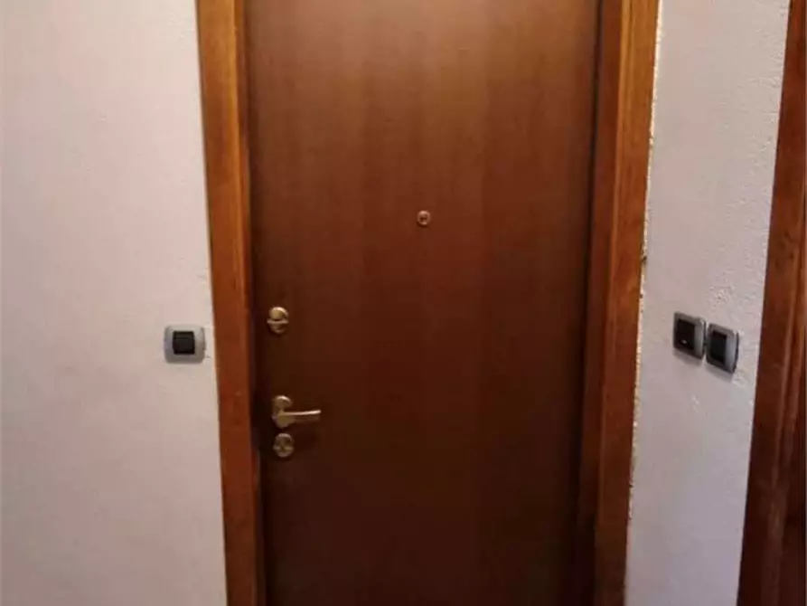 Immagine 5 di Appartamento in vendita  in Via Canova 37 a Gallarate