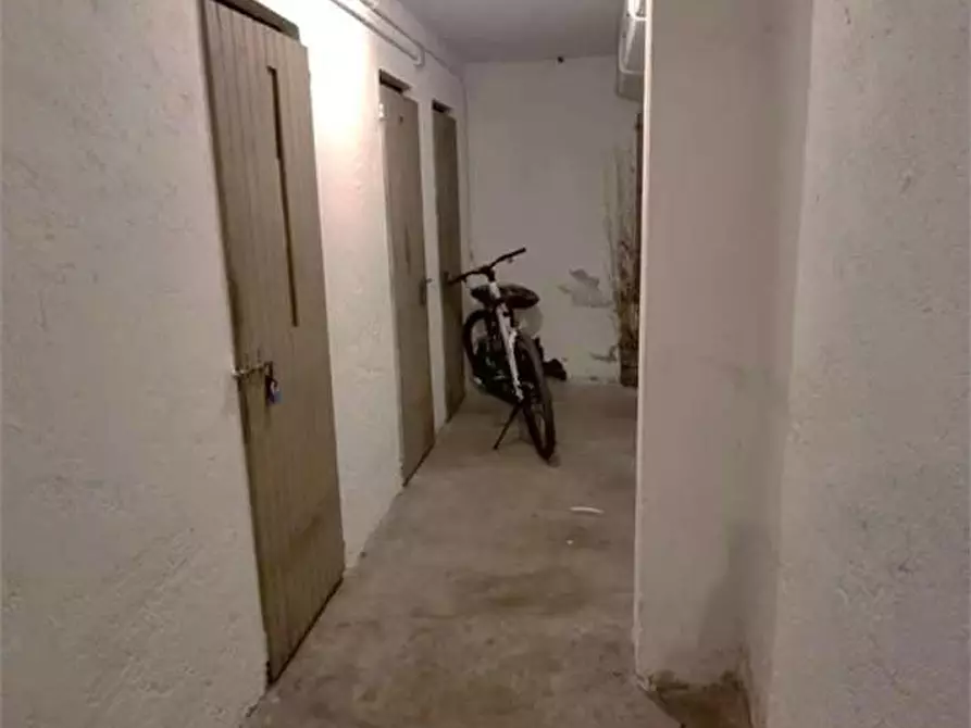 Immagine 13 di Appartamento in vendita  in Via Canova 37 a Gallarate