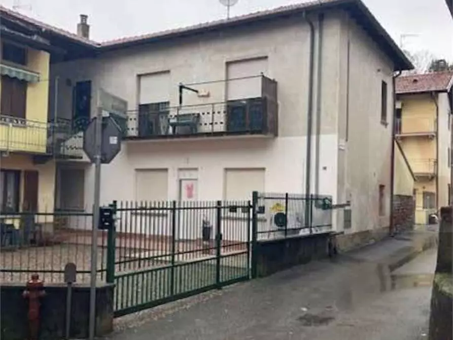 Immagine 3 di Appartamento in vendita  in Via Scaletta 1 a Vergiate