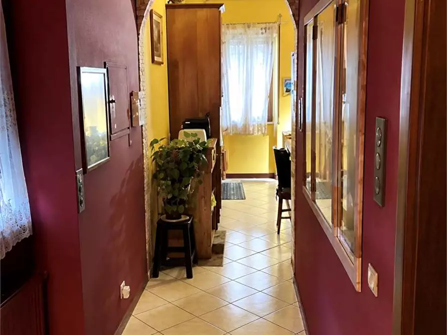 Immagine 13 di Appartamento in vendita  in Via Scaletta 1 a Vergiate