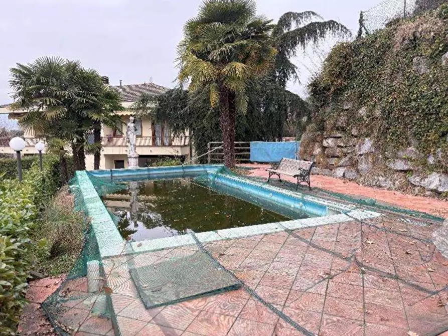 Immagine 3 di Appartamento in vendita  in Via Muceno  7/A a Porto Valtravaglia