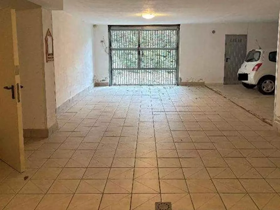 Immagine 19 di Appartamento in vendita  in Via Muceno  7/A a Porto Valtravaglia