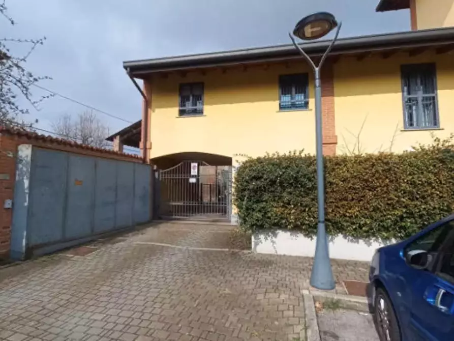 Immagine 2 di Appartamento in vendita  in Via Gramsci 65 a Arese