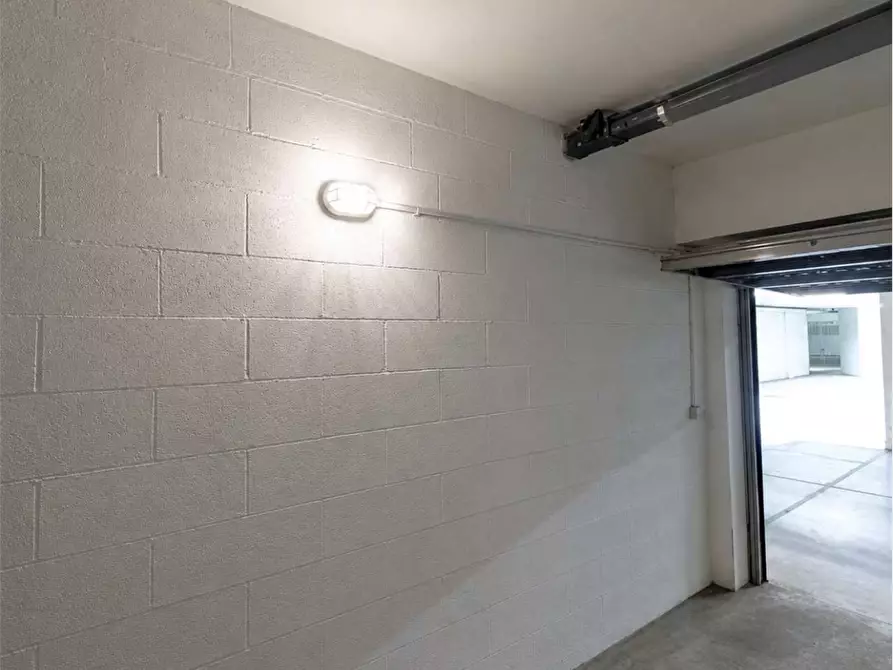 Immagine 41 di Appartamento in vendita  in Via Gramsci 65 a Arese