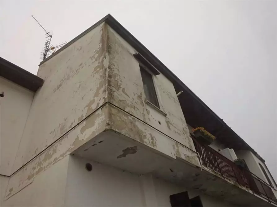 Immagine 4 di Garage in vendita  in Via Ernesto Parini 57 a Corbetta