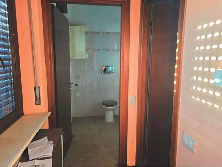 Immagine 18 di Appartamento in vendita  in Via Monsignor Paleari 41 a Pogliano Milanese