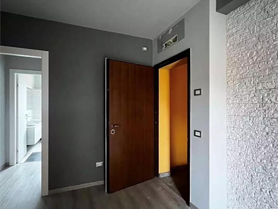 Immagine 4 di Appartamento in vendita  in Via Marconi  44 A/B a Vaprio D'adda