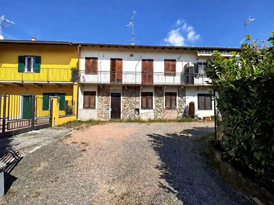 Immagine 1 di Appartamento in vendita  a Mornago