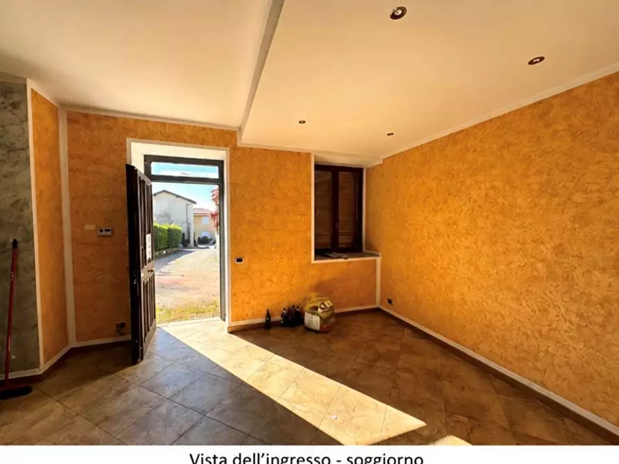 Immagine 2 di Appartamento in vendita  a Mornago