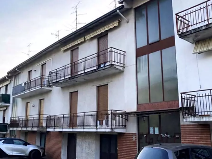 Immagine 1 di Appartamento in vendita  in Via Isola Borromeo 12 a Malnate