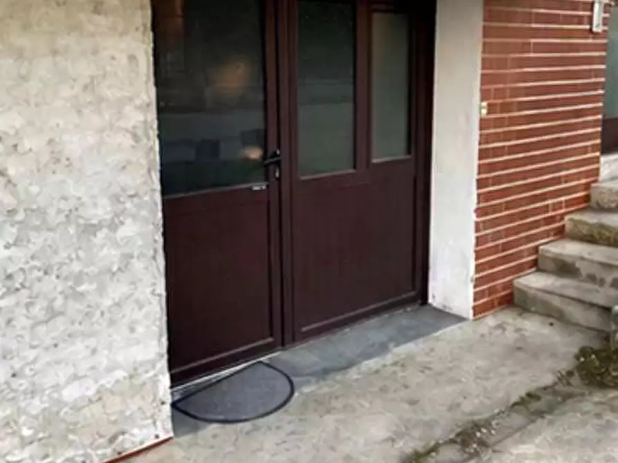 Immagine 5 di Appartamento in vendita  in Via Isola Borromeo 12 a Malnate